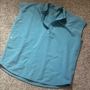 FIGS Rafaela scrub top